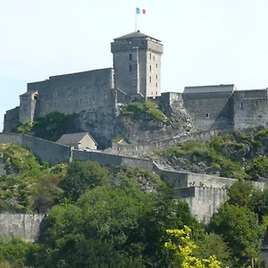 Agena 3*, Lourdes Francia